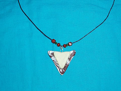 collier triangle fimo